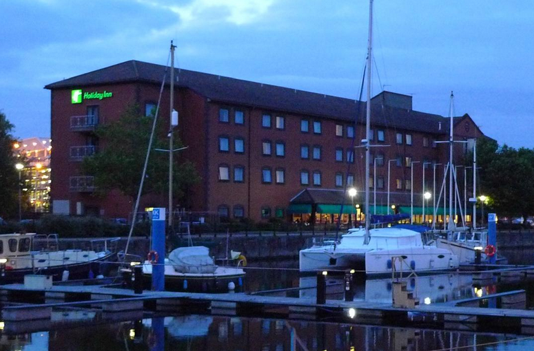 Hull Marina Hotel